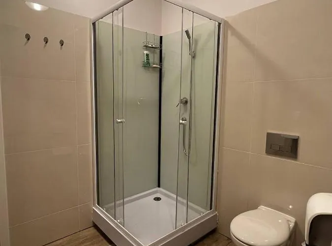 Pensjonat Aleja Solidarności Warszawa