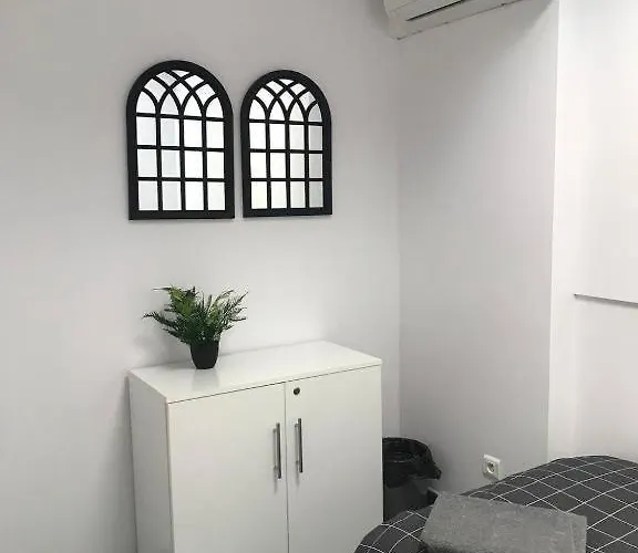 Pensjonat Aleja Solidarności *